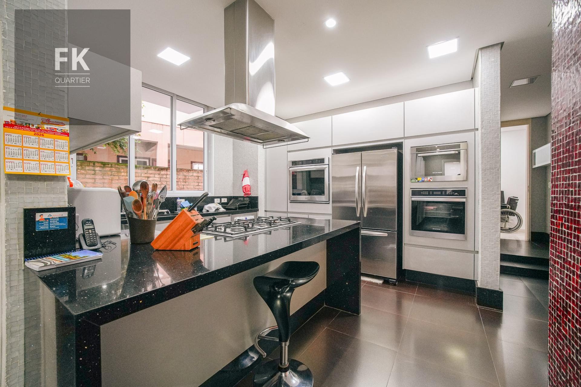 Casa à venda com 5 quartos, 5 suítes, 4 vagas e 598m² no Alphaville, Santana de Parnaíba (SP) — foto 27 de 30