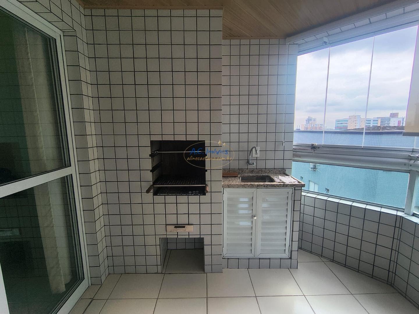 Apartamento à venda com 2 quartos, 1 suíte, 1 vaga e 122m² no Guilhermina, Praia Grande (SP) — foto 2 de 25