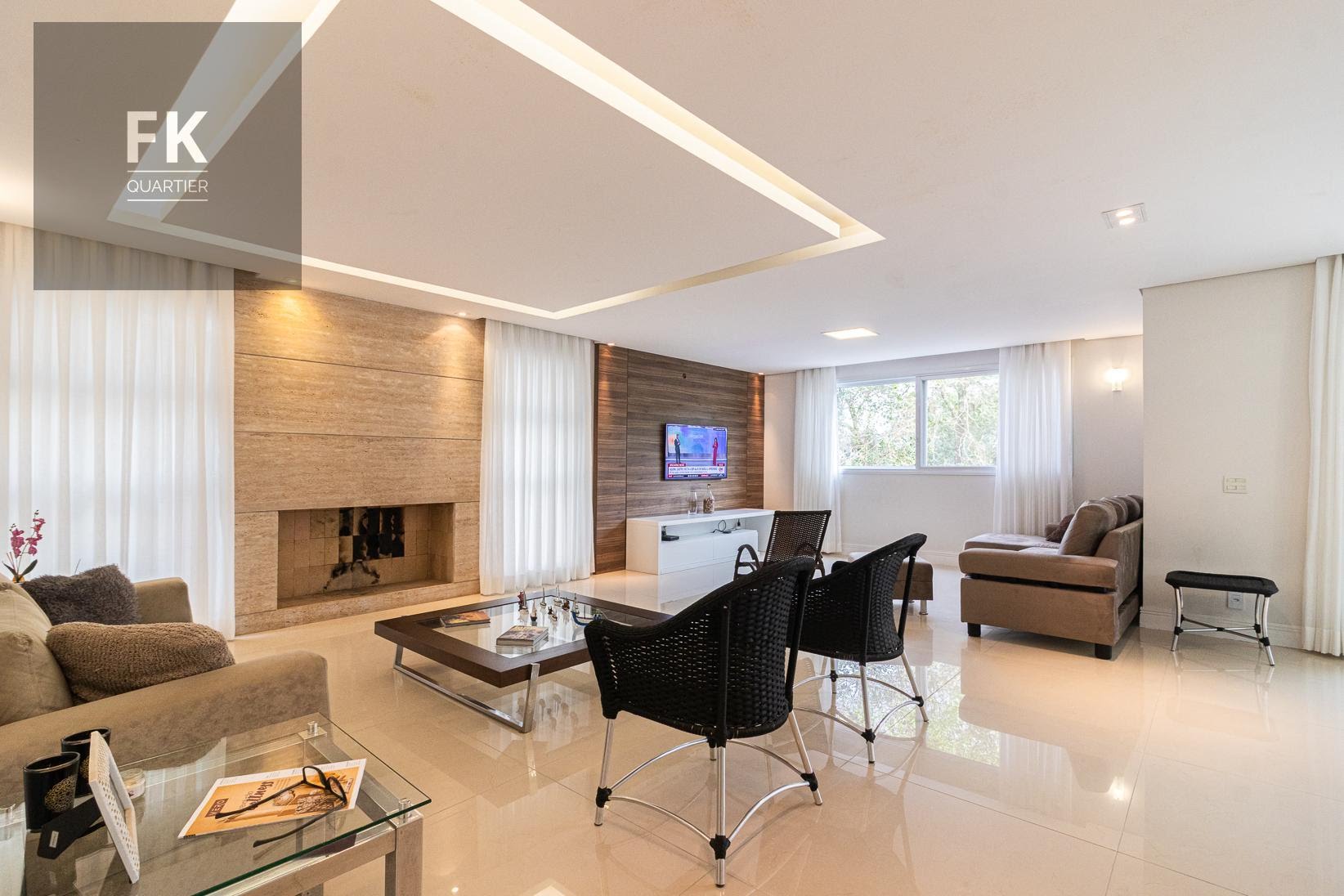 Casa à venda com 4 quartos, 4 suítes, 4 vagas e 435m² no Alphaville, Santana de Parnaíba (SP) — foto 18 de 30