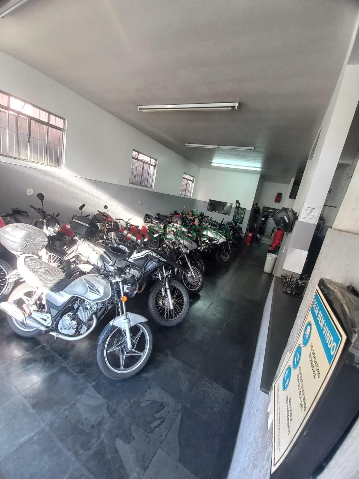 Casa à venda com 3 quartos, 1 suíte, 3 vagas e 326m² no Jardim Utinga, Santo André (SP) — foto 4 de 30