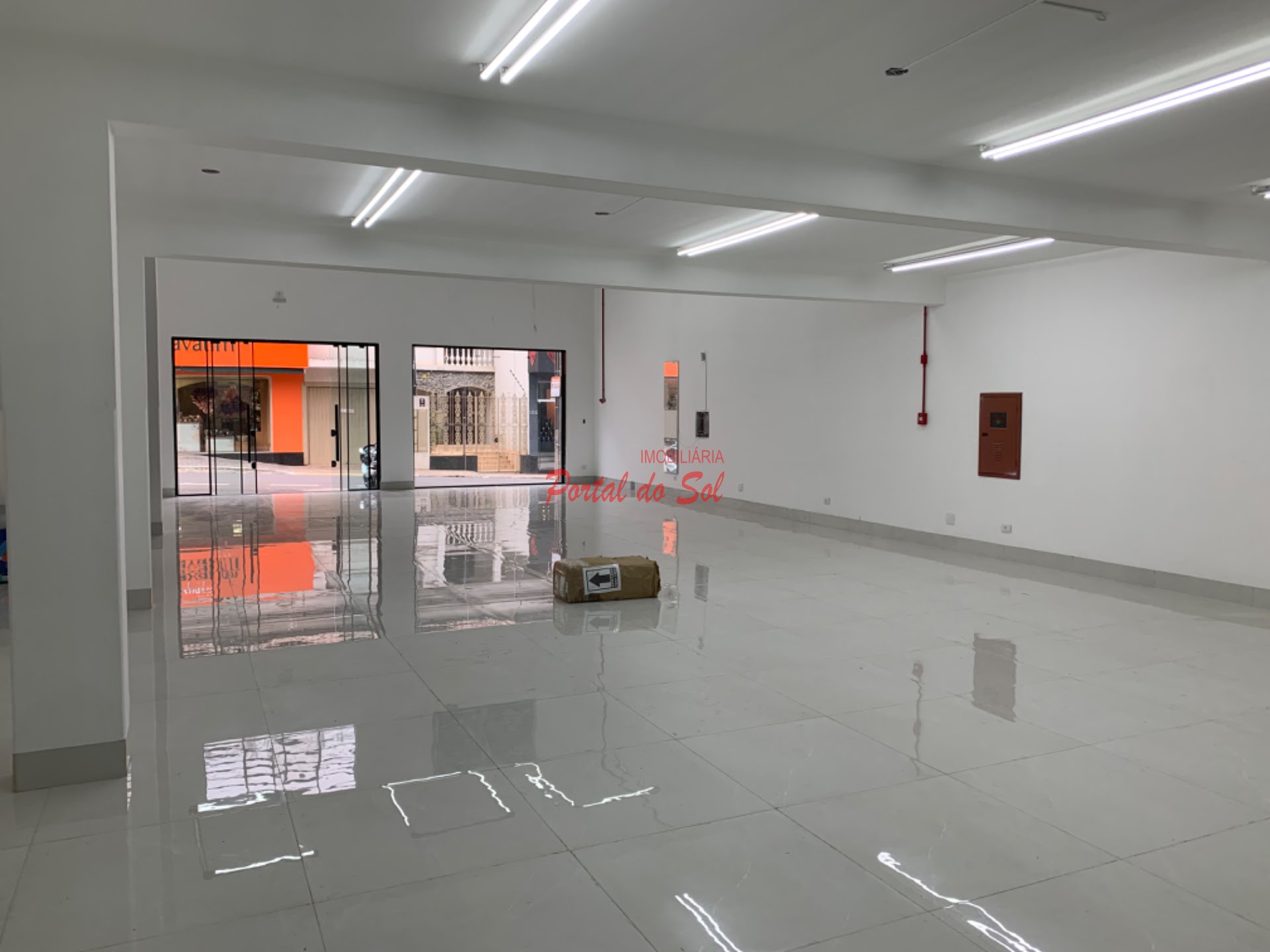 Comercial para alugar com 3 banheiros e 400m² no Centro, Santo Antônio da Platina (PR) — foto 6 de 12