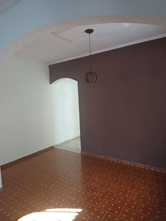 Casa à venda com 3 quartos, 1 suíte e 200m² no Vila Riman, Arujá (SP) — foto 16 de 24