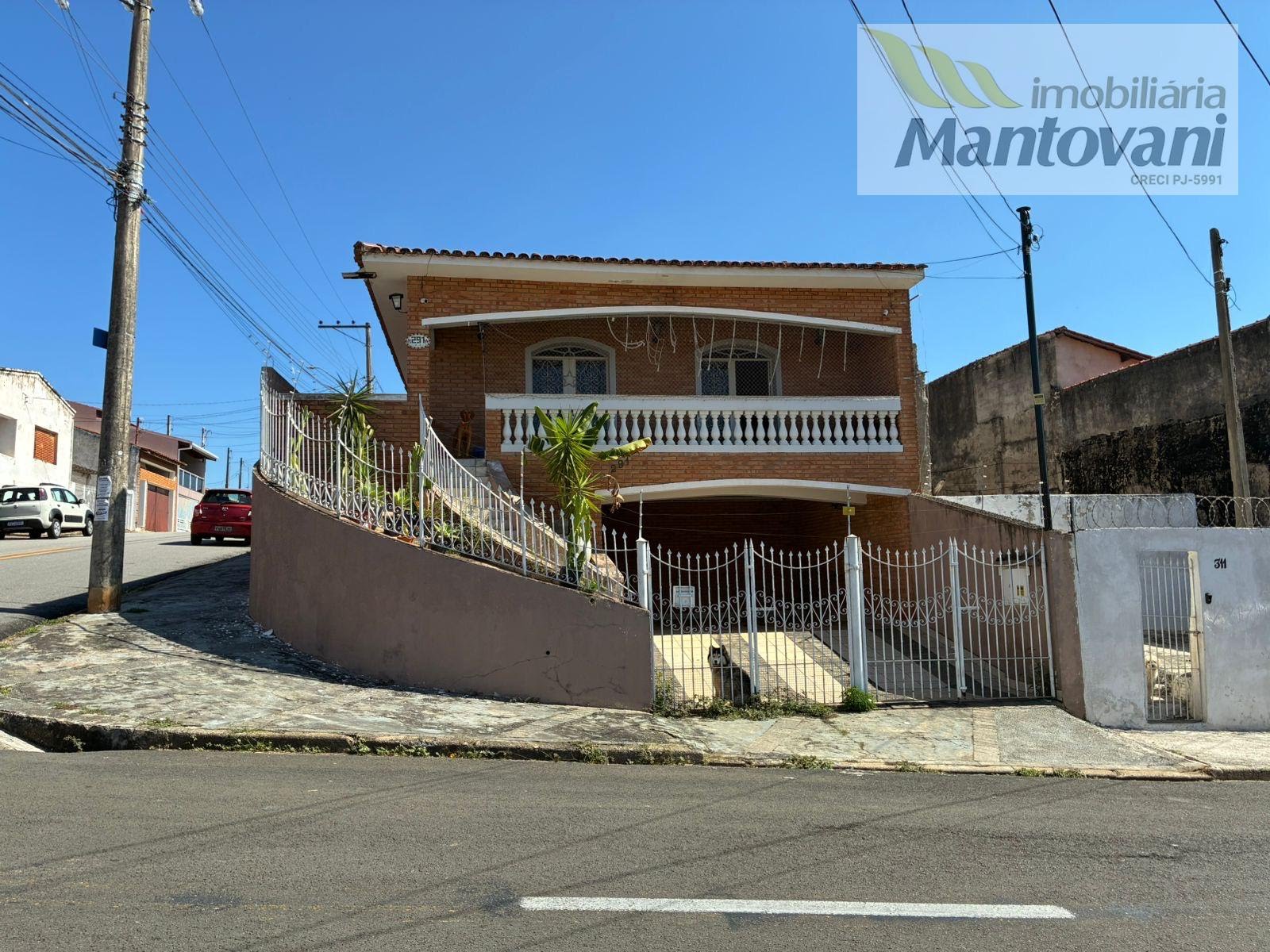 Casa à venda com 3 quartos, 2 banheiros, 2 vagas e 290m² no Vila Adelia, Sorocaba — foto principal