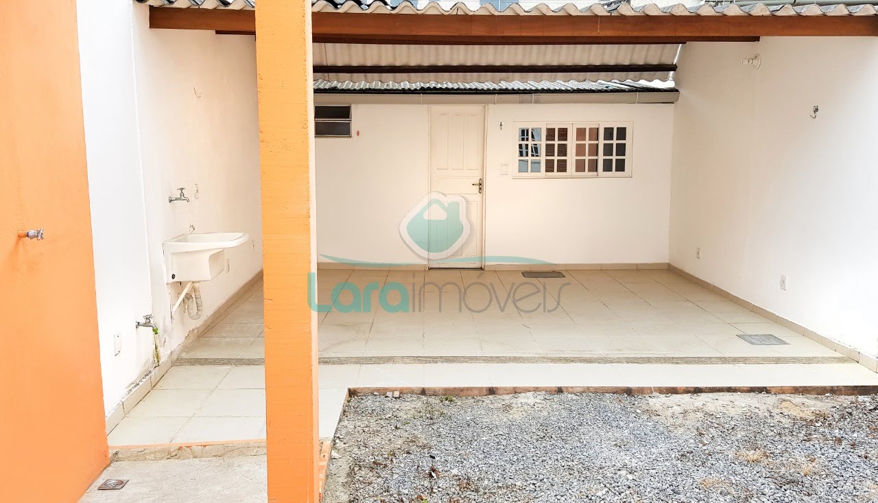 Casa à venda com 2 quartos, 1 banheiro e 70m² no Centro, Macaé (RJ) — foto 11 de 15
