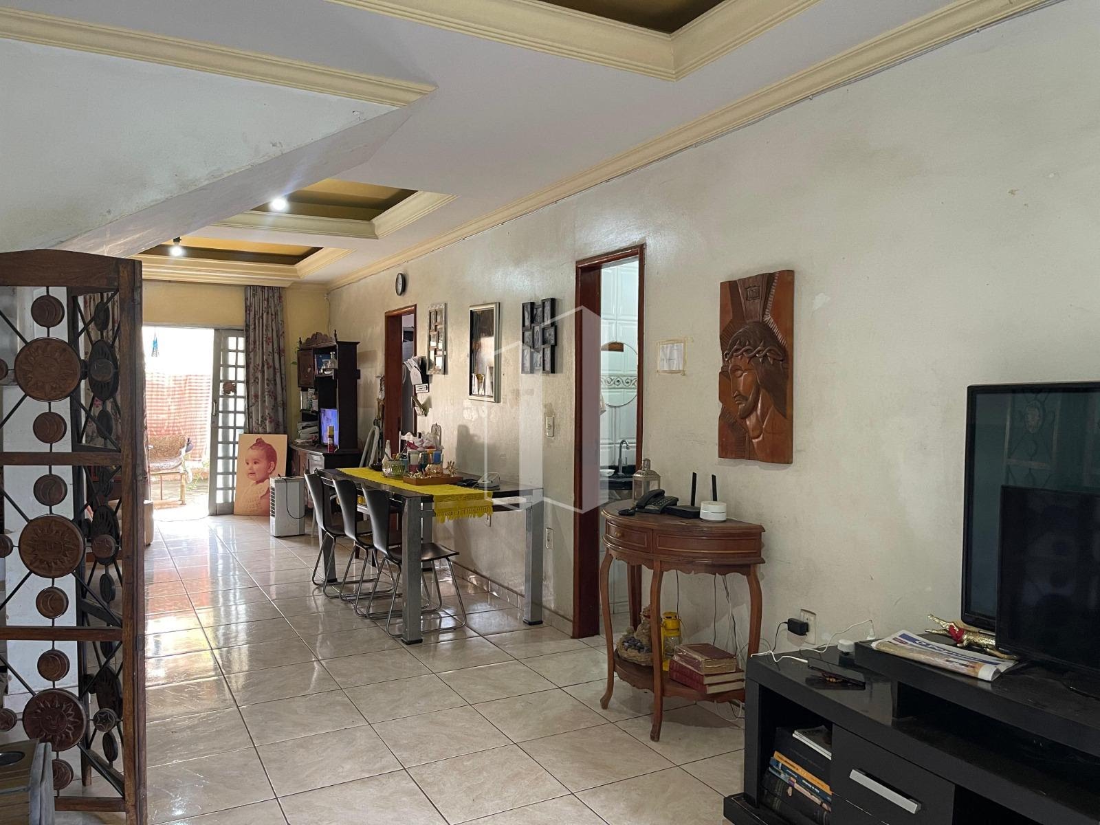 Casa à venda com 5 quartos, 2 suítes, 2 vagas e 180m² no Jardim Planalto, Goiânia (GO) — foto 5 de 21