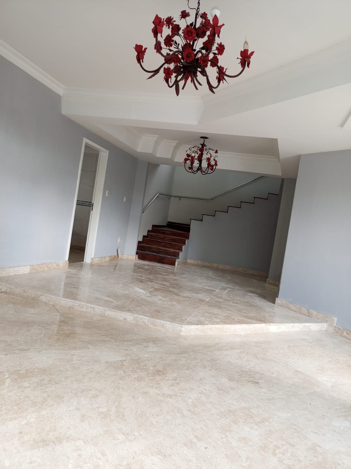 Comercial para alugar com 3 banheiros, 6 vagas e 380m² no Lagoa Salgada, Feira de Santana (BA) — foto 8 de 30