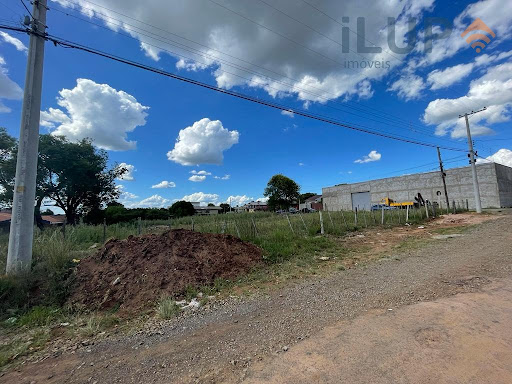 Terreno em área com grande potencial comercial