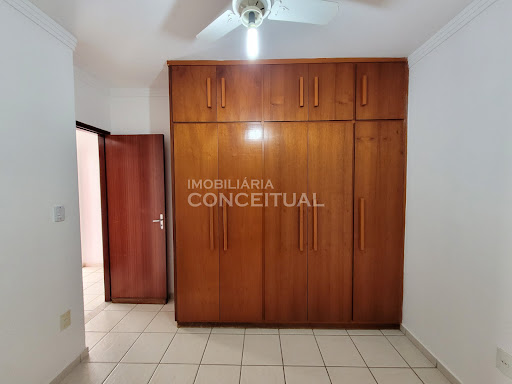 Quarto 2 - Armário