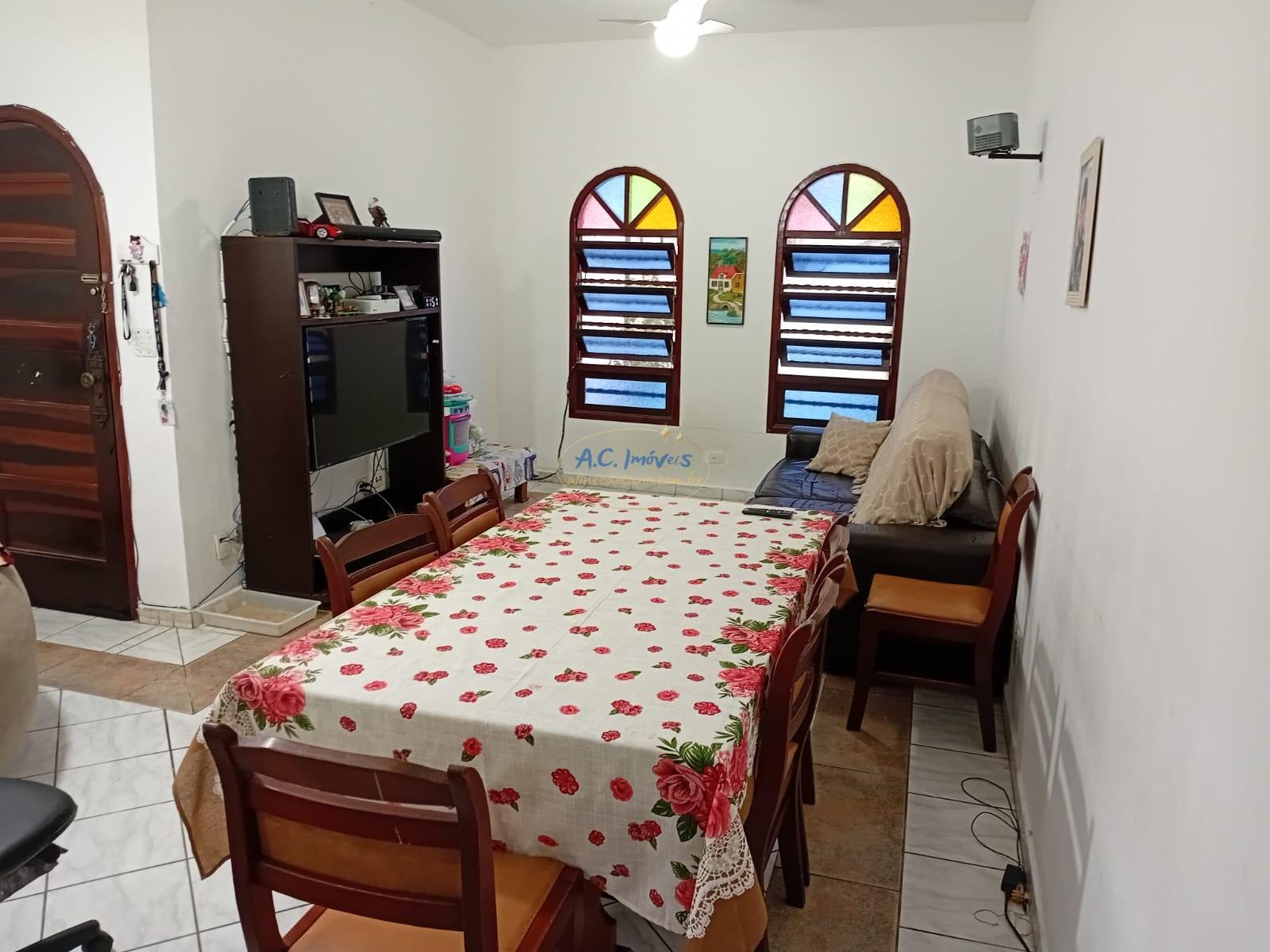 Casa à venda com 3 quartos, 1 suíte, 2 vagas e 107m² no Vila Tupi, Praia Grande (SP) — foto 7 de 24