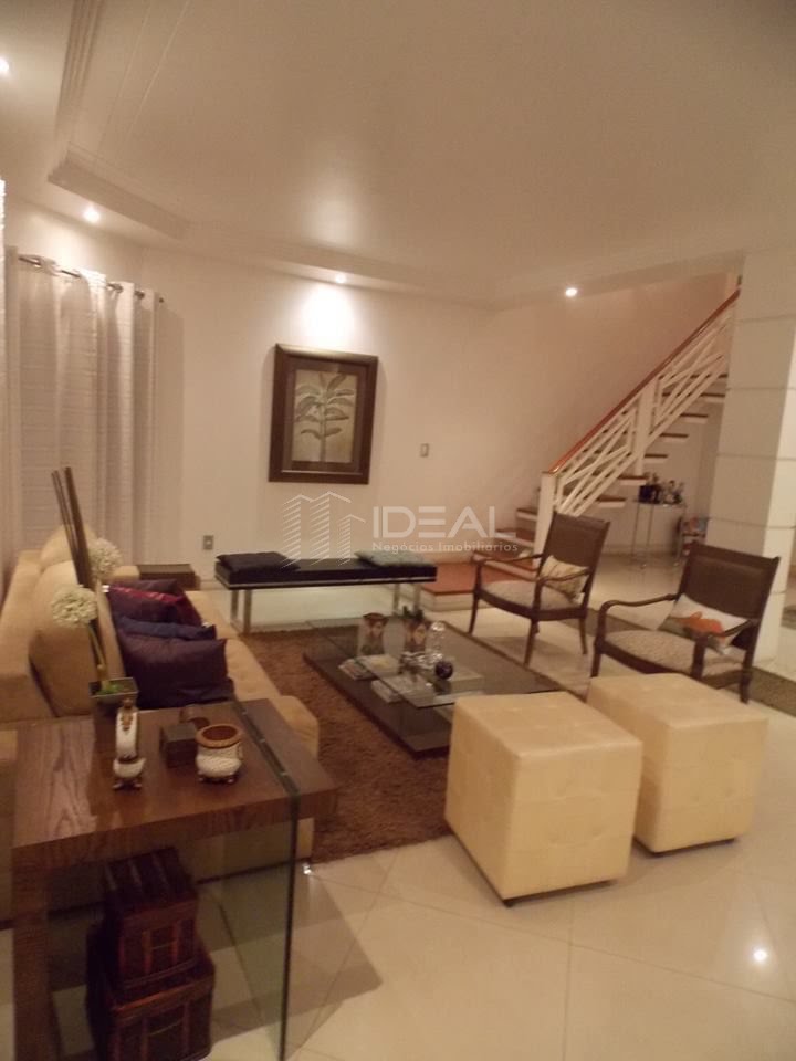 Casa à venda com 3 quartos, 1 suíte, 4 vagas e 360m² no Parque Joquei Club, Campos dos Goytacazes (RJ) — foto 17 de 25