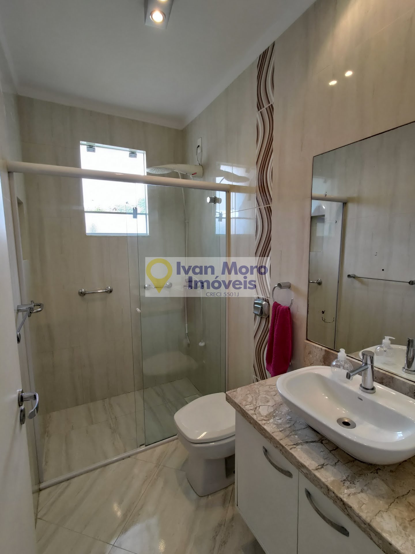 Casa à venda com 4 quartos, 3 suítes, 2 vagas e 224m² no Cachoeira do Bom Jesus, Florianópolis (SC) — foto 15 de 30