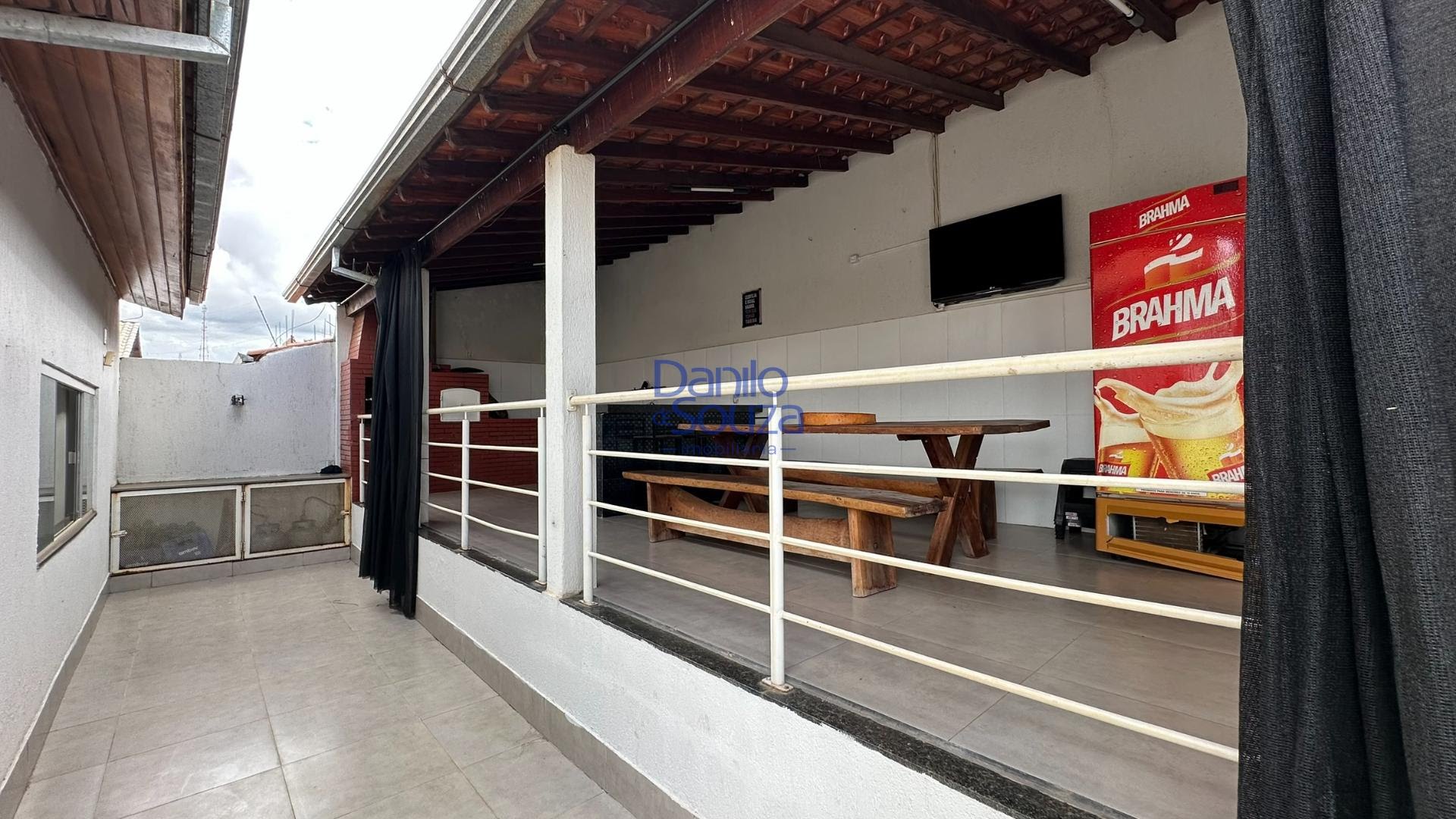 Casa à venda com 3 quartos, 2 suítes e 360m² no Guilhermina Vieira Chaer, Araxá (MG) — foto 25 de 26