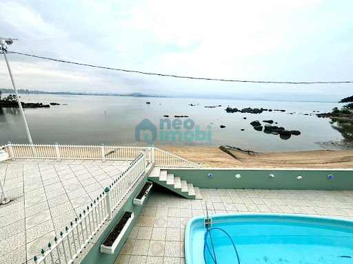 Casa em Ponta de Baixo  -  São José