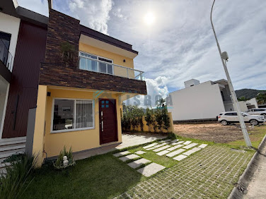 Casa em Bairro Deltaville  -  Biguaçu