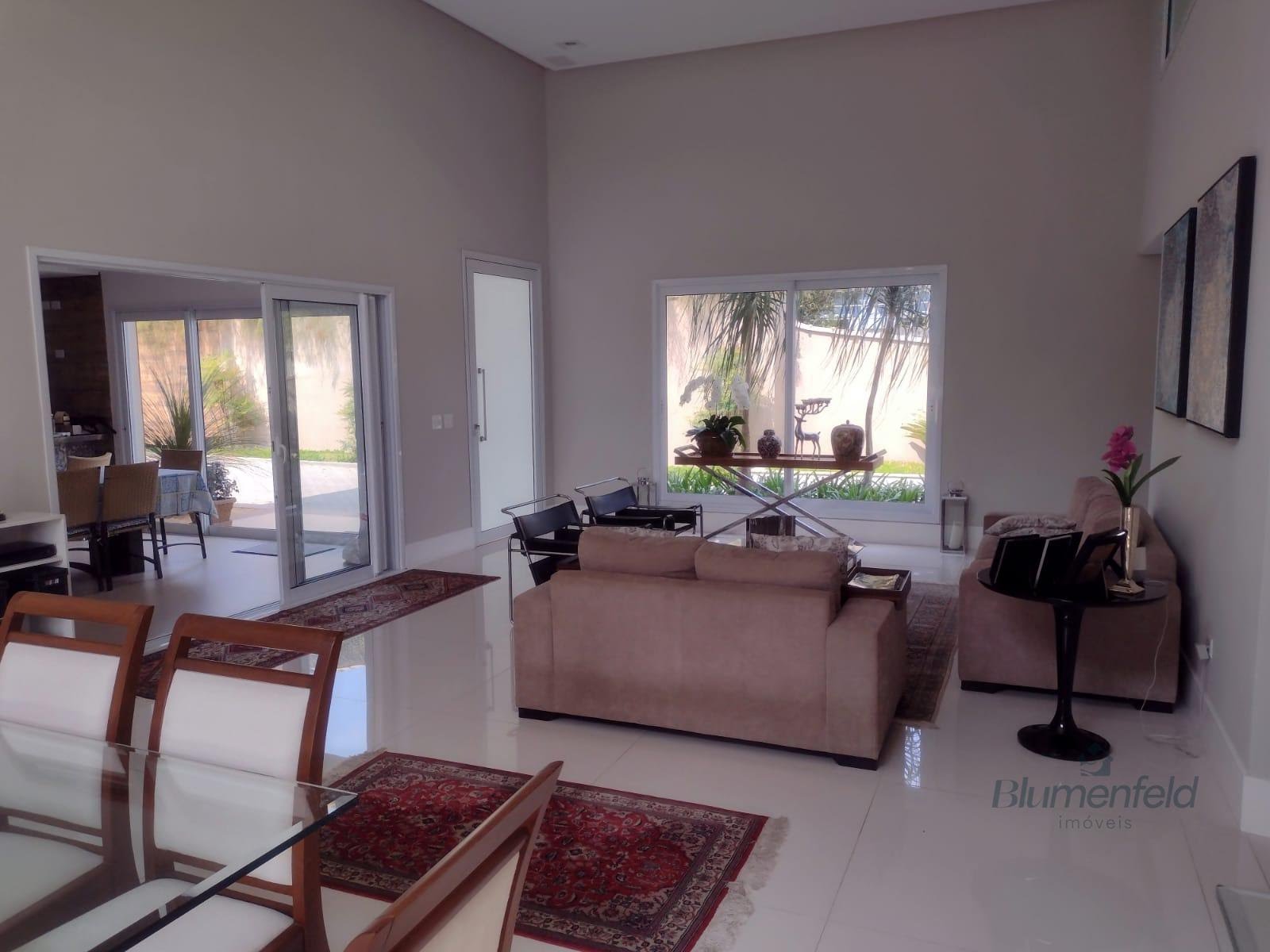 Casa à venda com 3 suítes, 3 vagas e 630m² no Condominio Arujazinho I II III, Arujá (SP) — foto 27 de 30