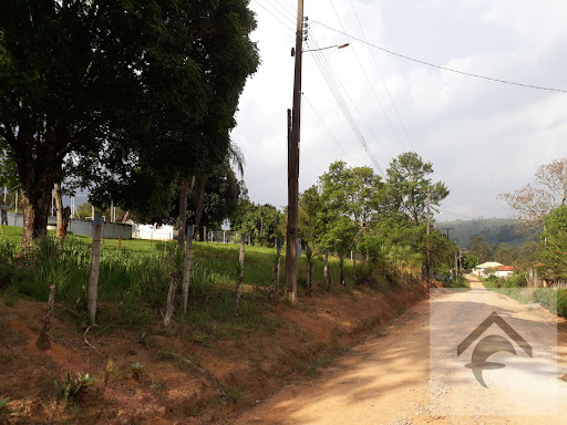 Chácara em Bairro Caminho das Águas - Tuiuti, SP