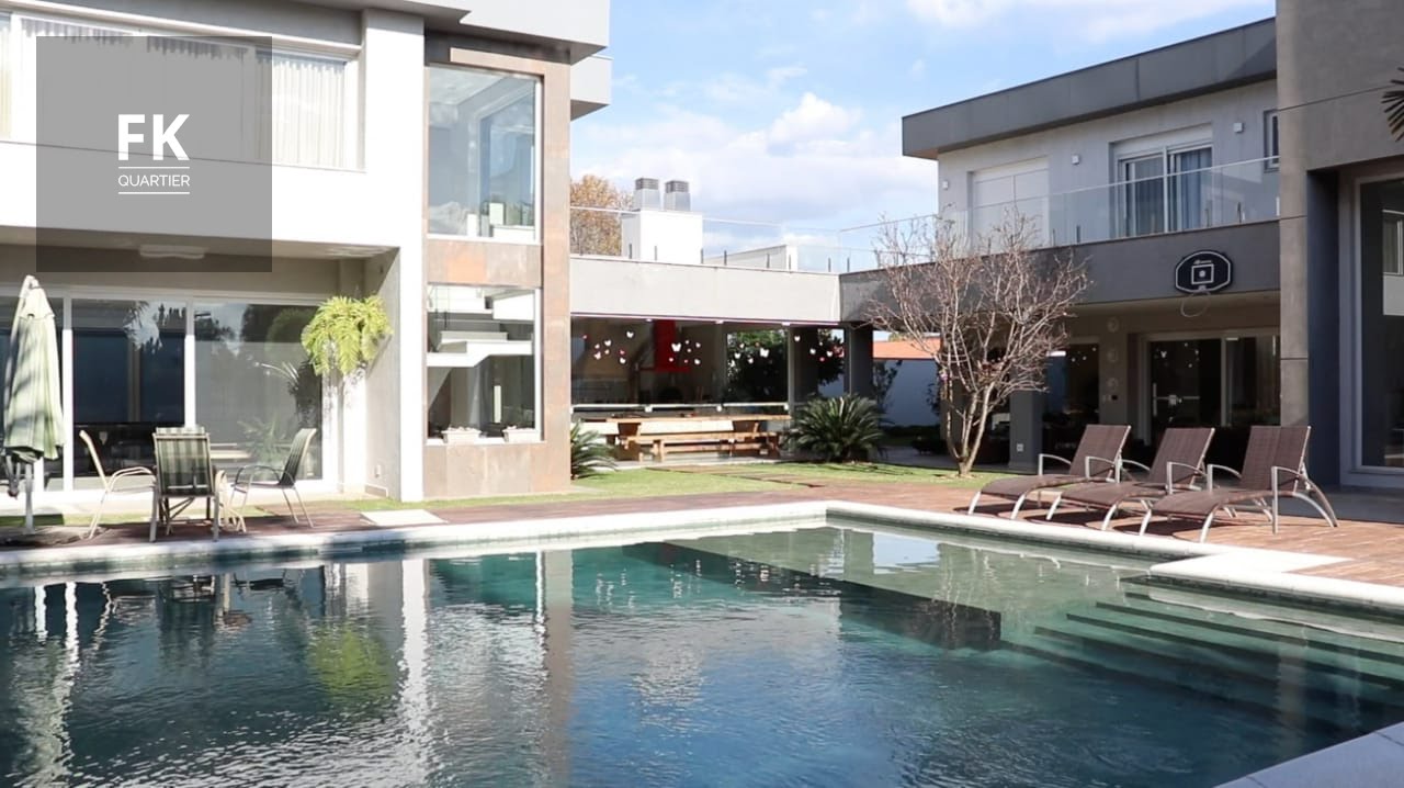 Casa à venda com 8 quartos, 4 suítes, 4 vagas e 987m² no Alphaville Residencial Dois, Barueri (SP) — foto 2 de 30
