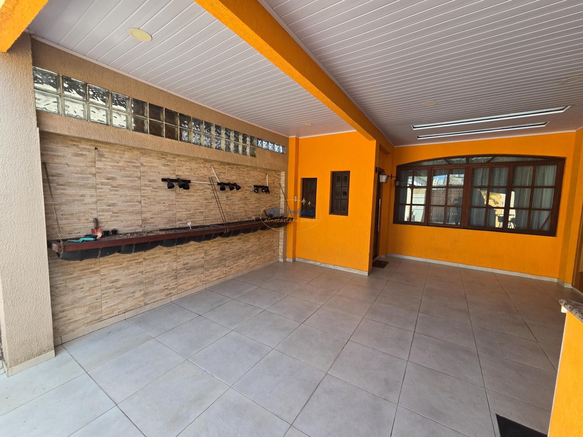 Casa à venda com 3 quartos, 1 suíte, 4 vagas e 180m² no Tupi, Praia Grande (SP) — foto 11 de 30