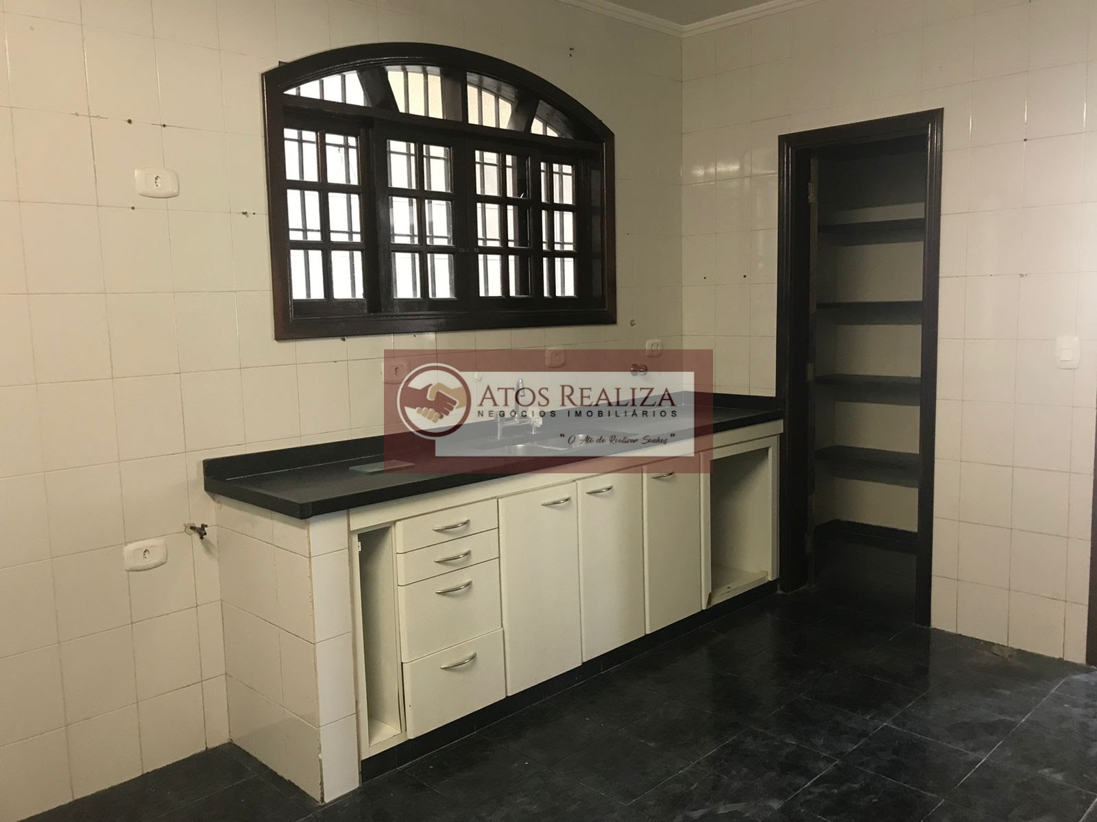 Casa à venda com 4 quartos, 5 suítes, 4 vagas e 300m² no Parque das Arvores, São Paulo (SP) — foto 8 de 30