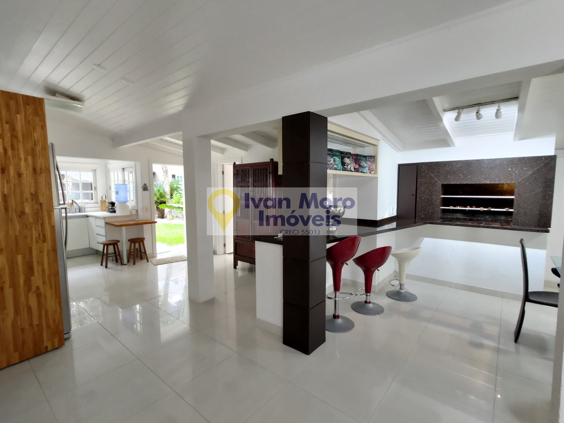Casa à venda com 4 quartos, 4 suítes, 2 vagas e 200m² no Jurerê Internacional, Florianópolis (SC) — foto 14 de 30