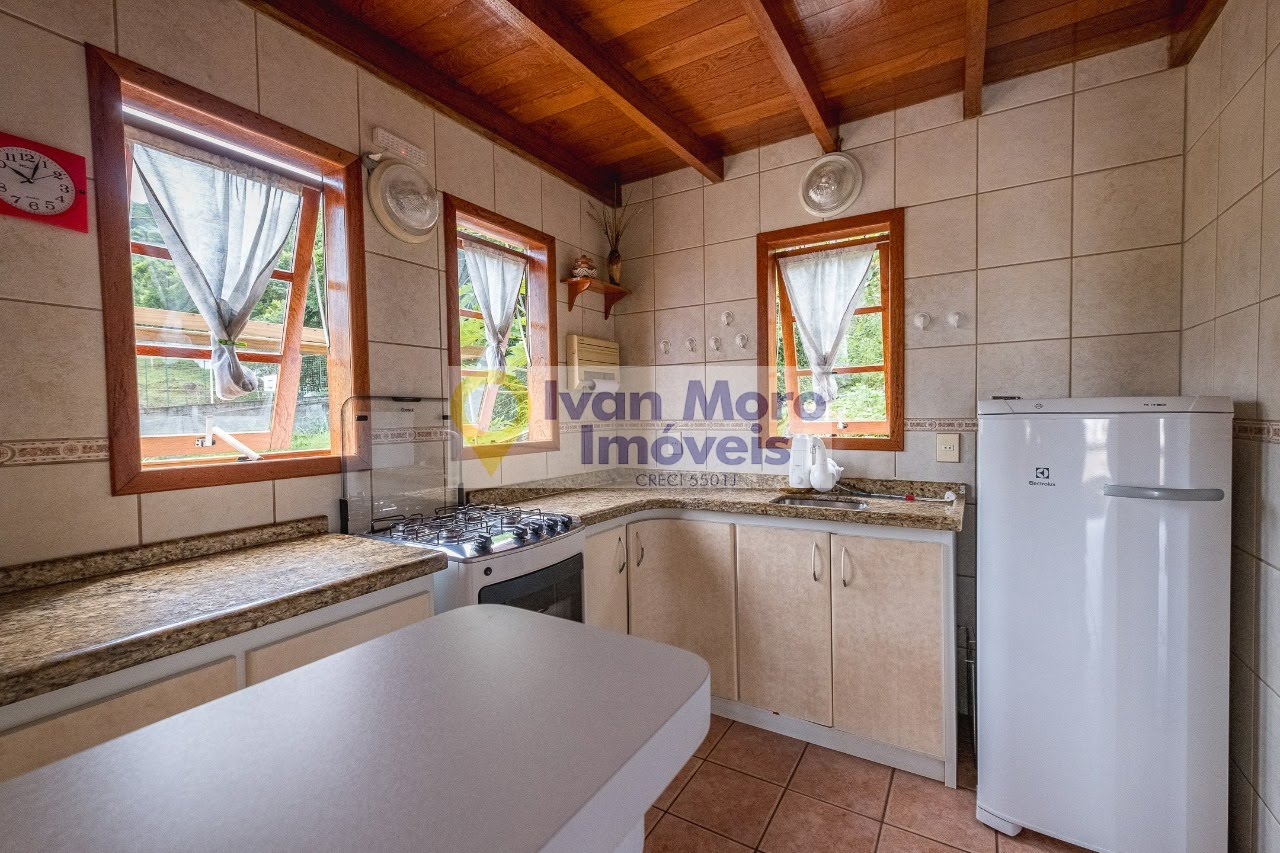 Casa à venda com 5 quartos, 2 suítes, 4 vagas e 465m² no Cachoeira do Bom Jesus, Florianópolis (SC) — foto 10 de 30