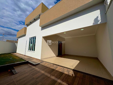 Casa em Loteamento Jardins Florença  -  Catalão
