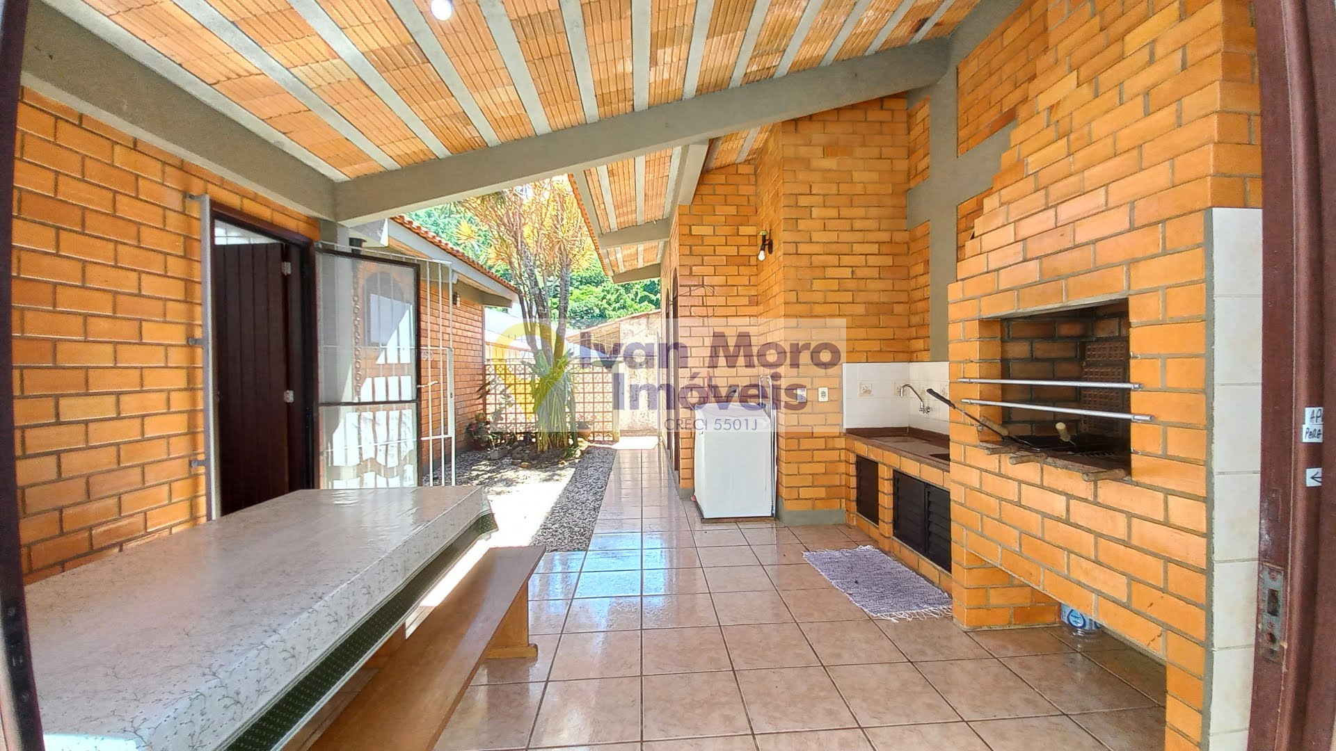 Casa para alugar com 3 quartos, 1 suíte, 3 vagas e 150m² no Daniela, Florianópolis (SC) — foto 10 de 30