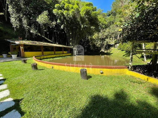 Recanto em meio à Natureza com lago | Imobiliária Situar | Imóveis Rurais em Juquitiba e Região