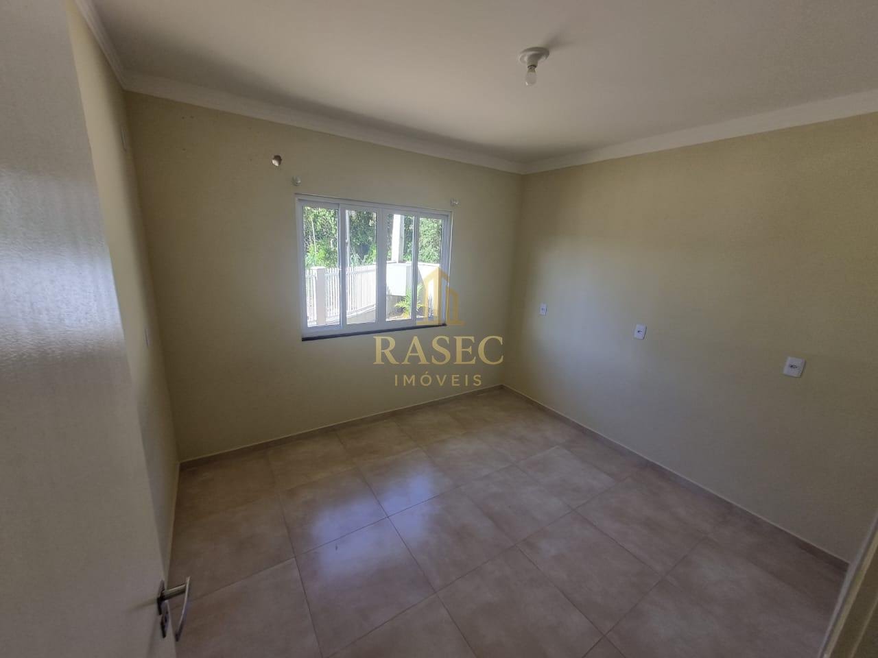 Casa para alugar com 3 quartos, 1 suíte, 2 vagas e 80m² no Cedrinho, Brusque (SC) — foto 8 de 14