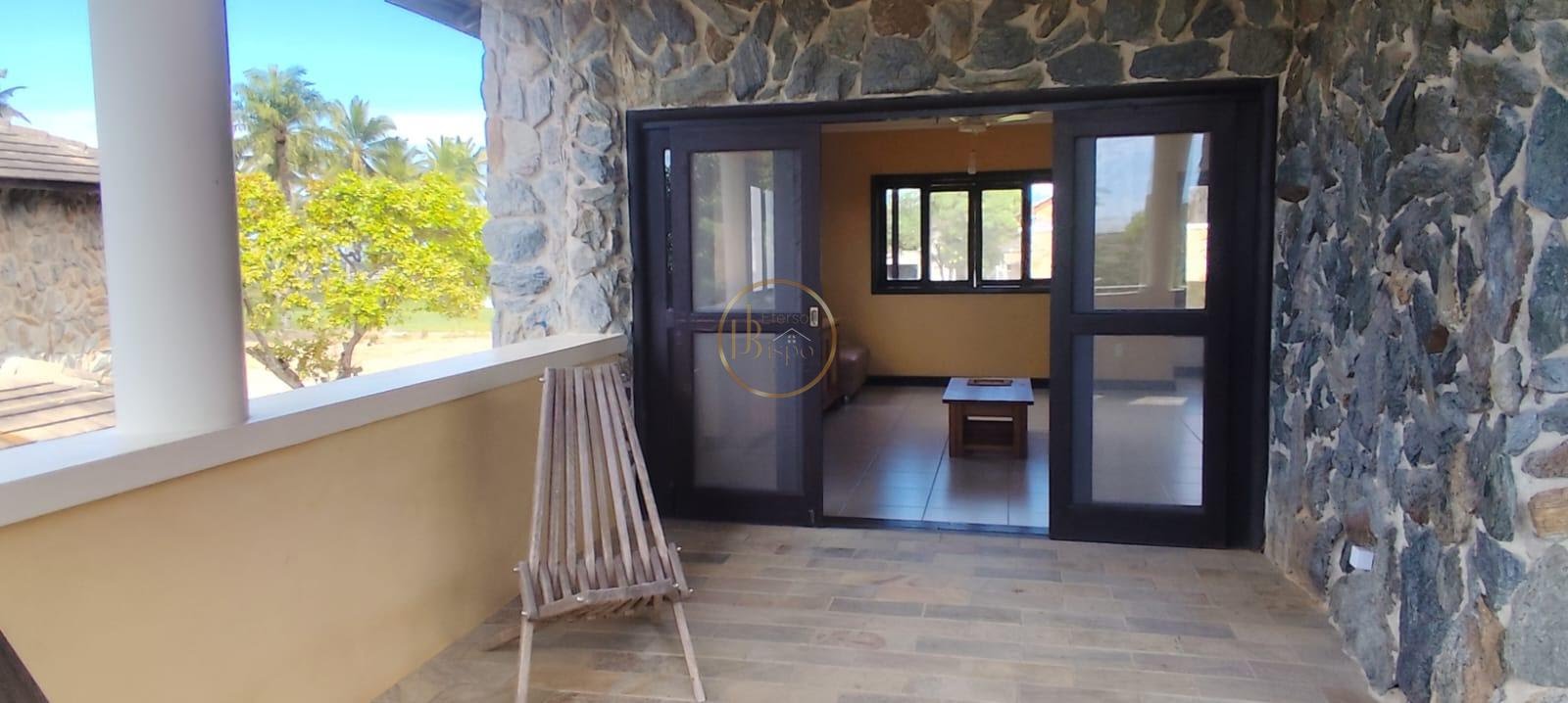 Casa à venda com 3 quartos, 1 suíte, 1 vaga e 230m² no Alto Taperapuan, Porto Seguro (BA) — foto 2 de 7