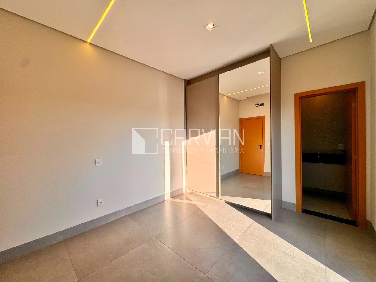 Casa à venda com 4 quartos, 4 suítes, 4 vagas e 264m² no Real Sul, Ribeirão Preto (SP) — foto 26 de 30