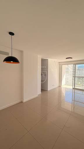 Apartamento em Recreio dos Bandeirantes  -  Rio de Janeiro