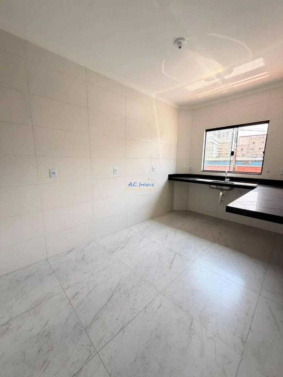 Casa à venda com 3 quartos, 1 suíte, 2 vagas e 120m² no Aviação, Praia Grande (SP) — foto 4 de 16