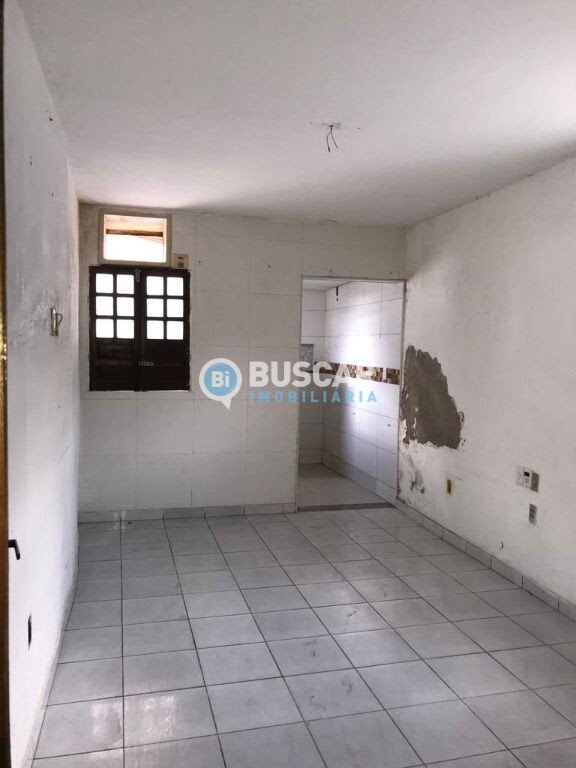 Casa à venda com 7 quartos, 1 suíte, 3 vagas e 289m² no Brasília, Feira de Santana (BA) — foto 7 de 12