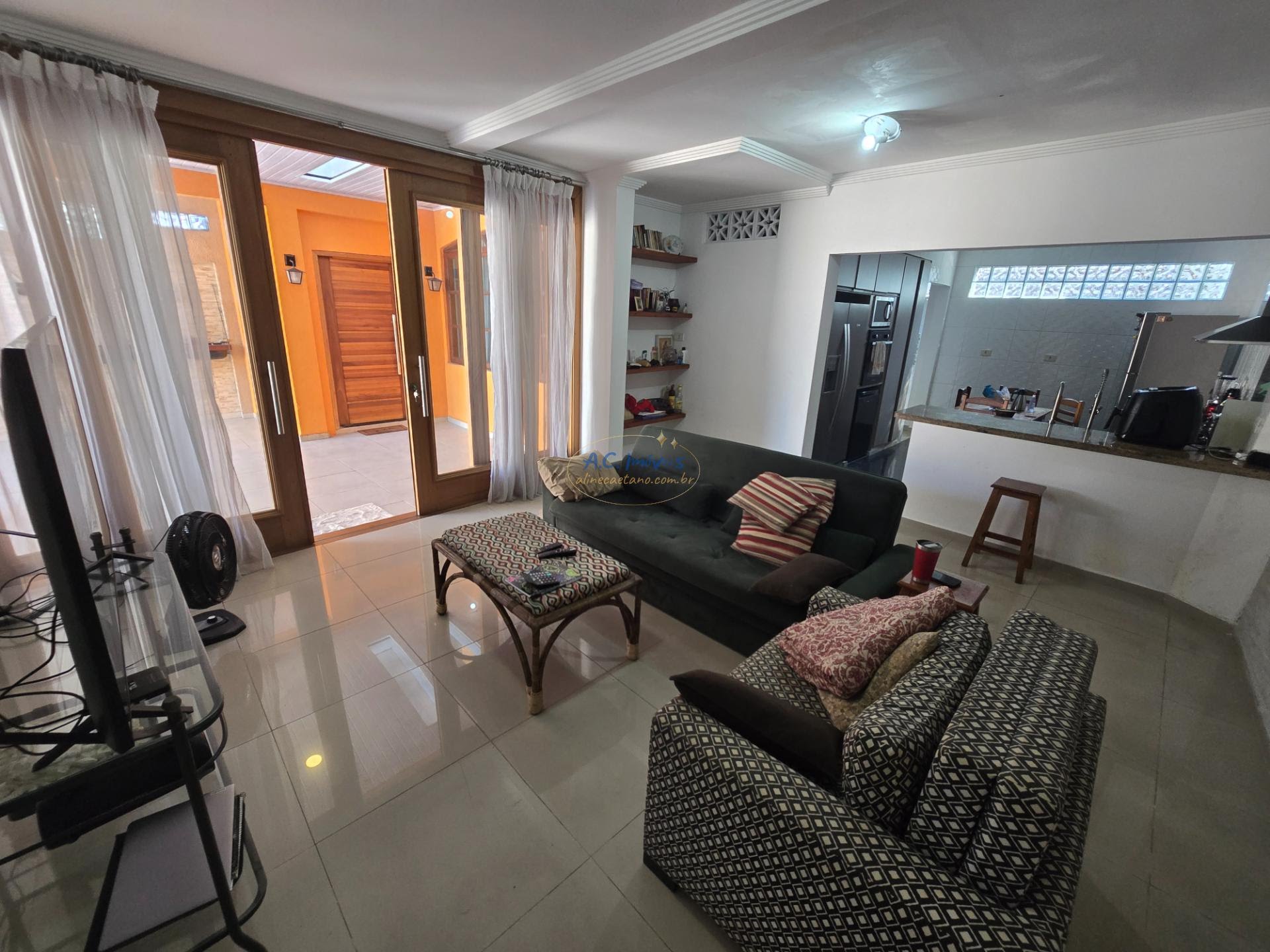 Casa à venda com 3 quartos, 1 suíte, 4 vagas e 180m² no Tupi, Praia Grande (SP) — foto 13 de 30