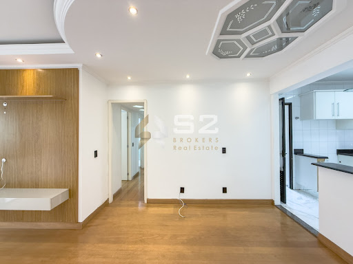 Apartamento aluguel 3 dormitórios Rua Carlos Weber, 890 