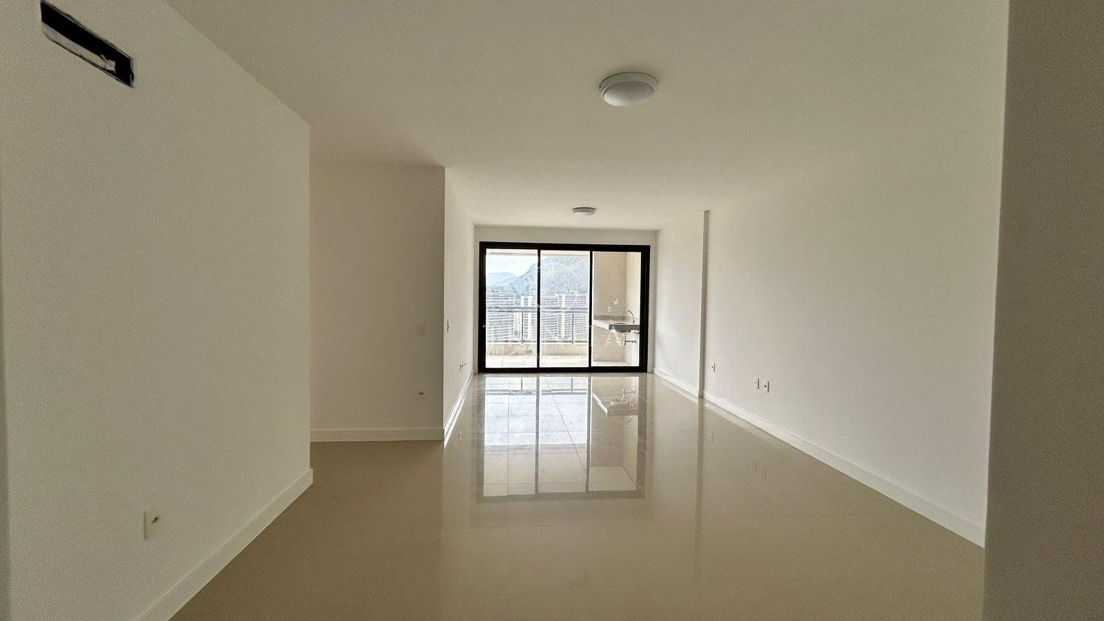sala-trinitaimobiliaria-elos-ilhapura