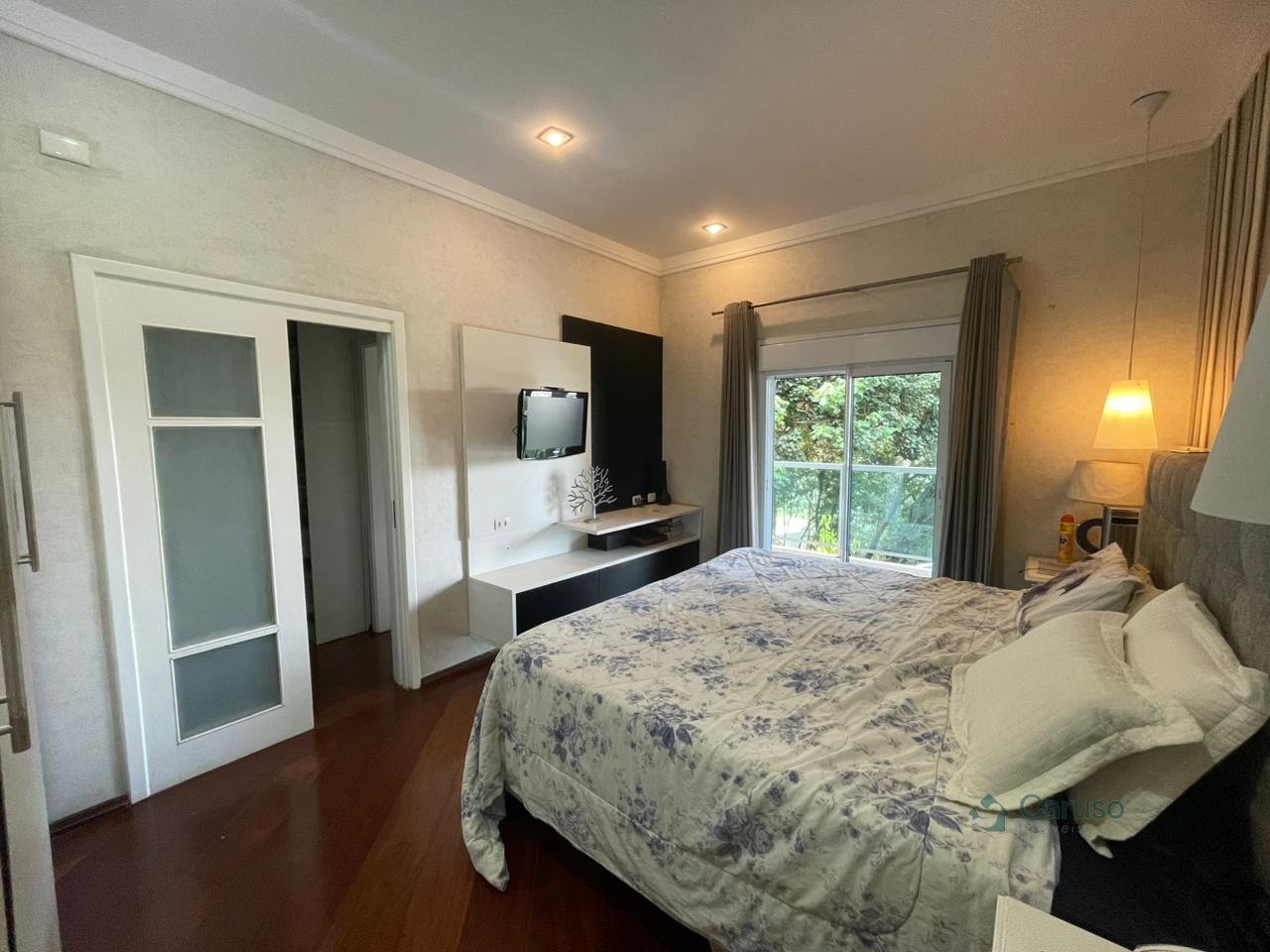 Casa à venda com 5 suítes, 3 vagas e 500m² no Arujá Hills III, Arujá (SP) — foto 16 de 30