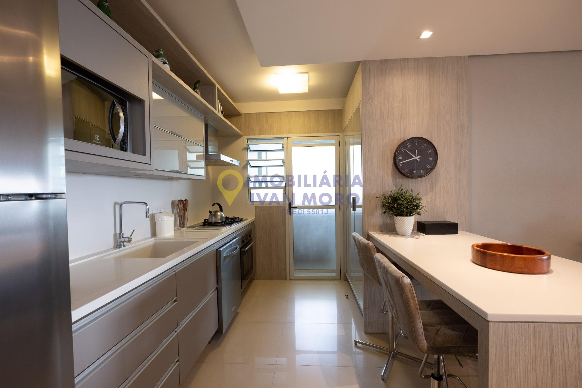 Apartamento à venda com 4 quartos, 4 suítes, 3 vagas e 170m² no Canasvieiras, Florianópolis (SC) — foto 16 de 30