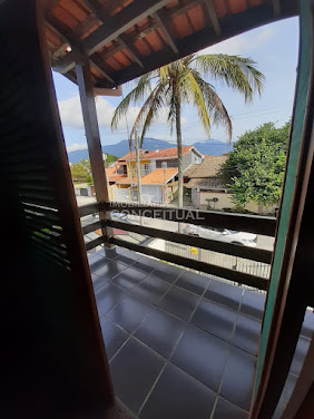 Casa Sobrado em Praia do Porto Grande  -  São Sebastião