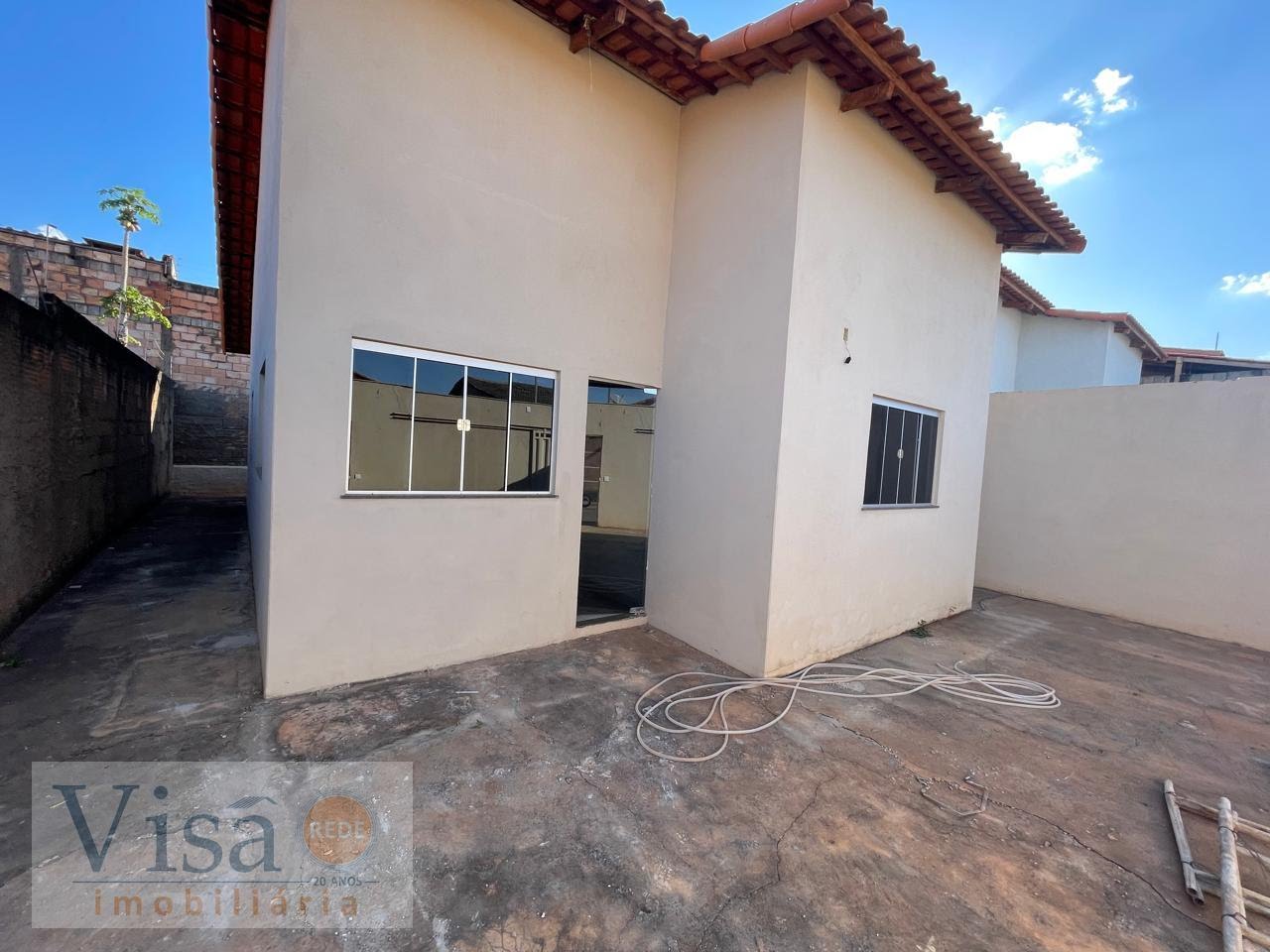 Casa para alugar com 3 quartos, 1 suíte e 3 vagas no Primavera II, Paracatu (MG) — foto 2 de 11