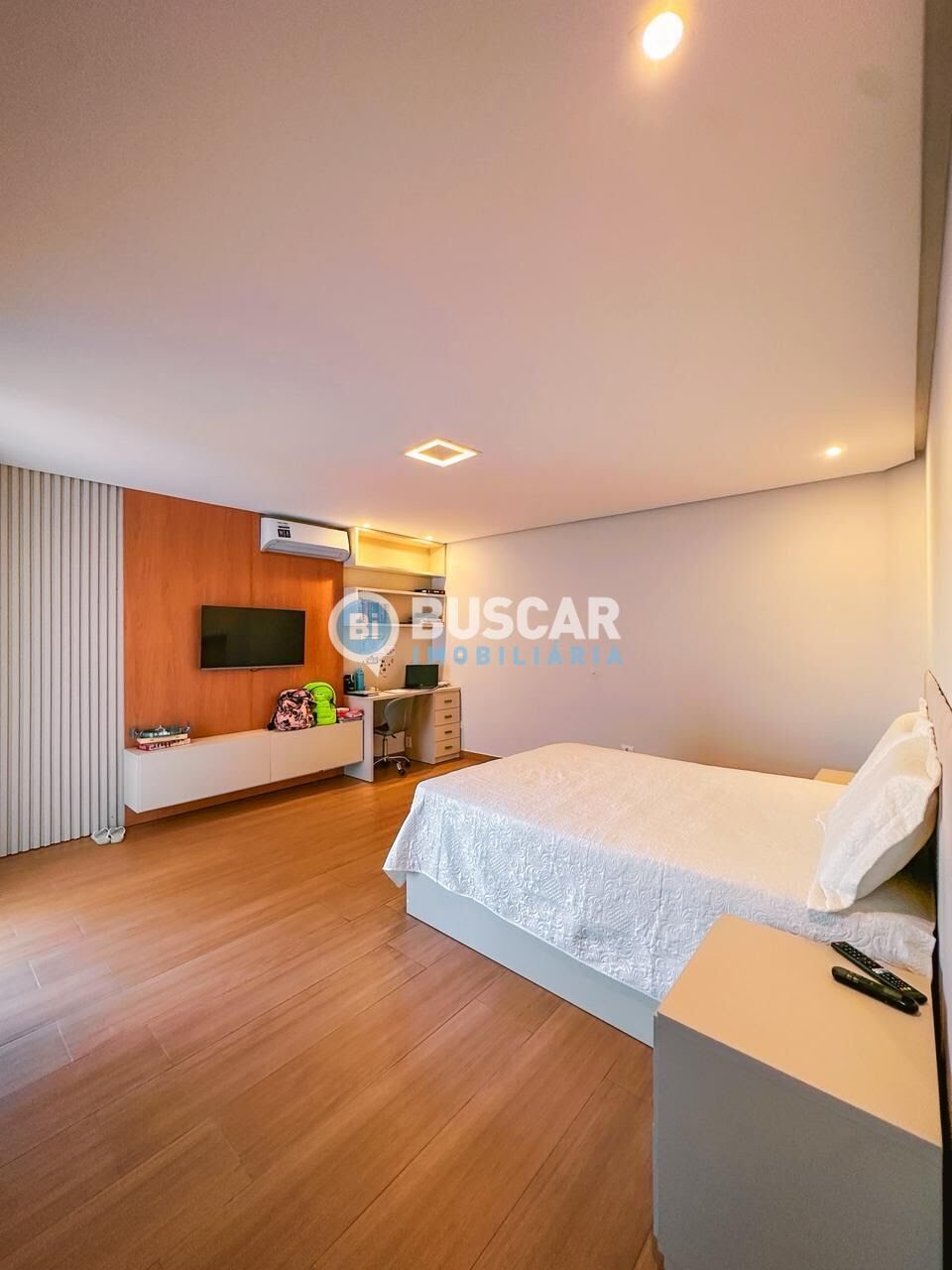 Casa à venda com 3 quartos, 2 suítes, 2 vagas e 267m² no Sim, Feira de Santana (BA) — foto 13 de 21