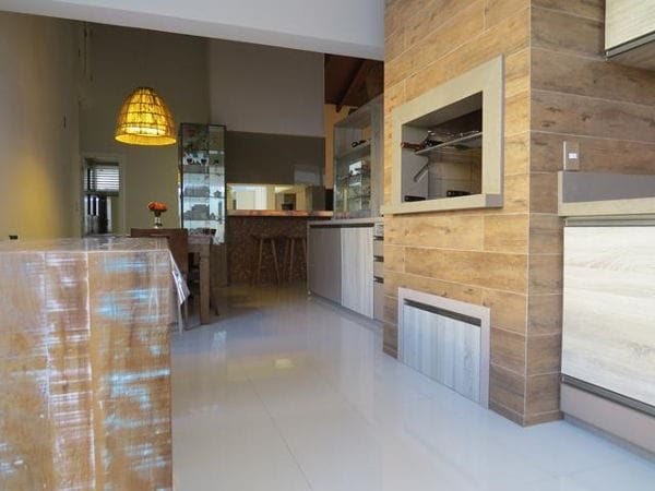 Casa à venda com 4 quartos, 4 suítes, 3 vagas e 301m² no Jurerê Internacional, Florianópolis (SC) — foto 15 de 30