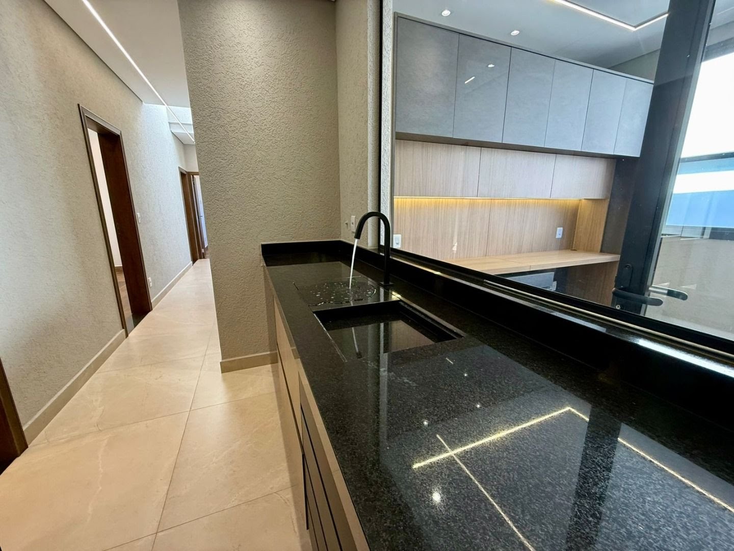 Casa à venda com 4 quartos, 4 suítes, 6 vagas e 421m² no Alphaville, Ribeirão Preto (SP) — foto 8 de 30
