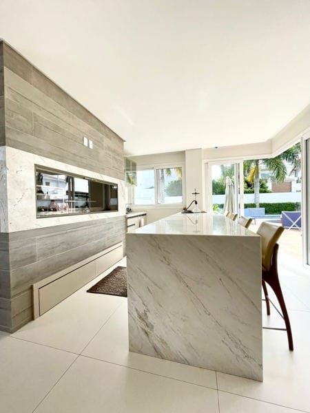 Casa à venda com 5 quartos, 5 suítes, 5 vagas e 940m² no Jurerê Internacional, Florianópolis (SC) — foto 8 de 29