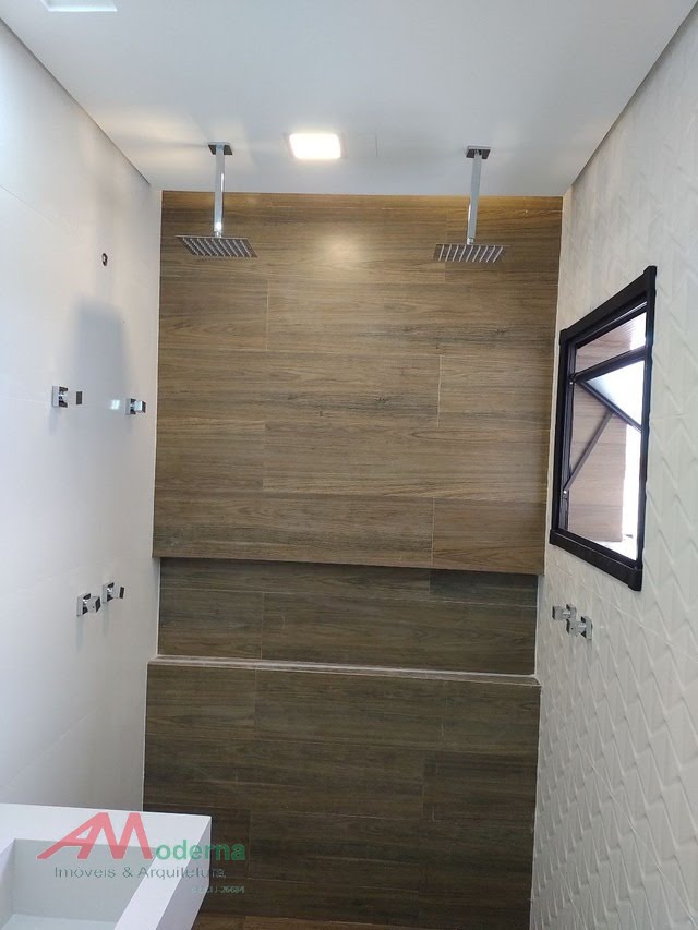 Casa à venda com 4 quartos, 3 suítes, 4 vagas e 230m² no Centro, São Bernardo do Campo (SP) — foto 4 de 7