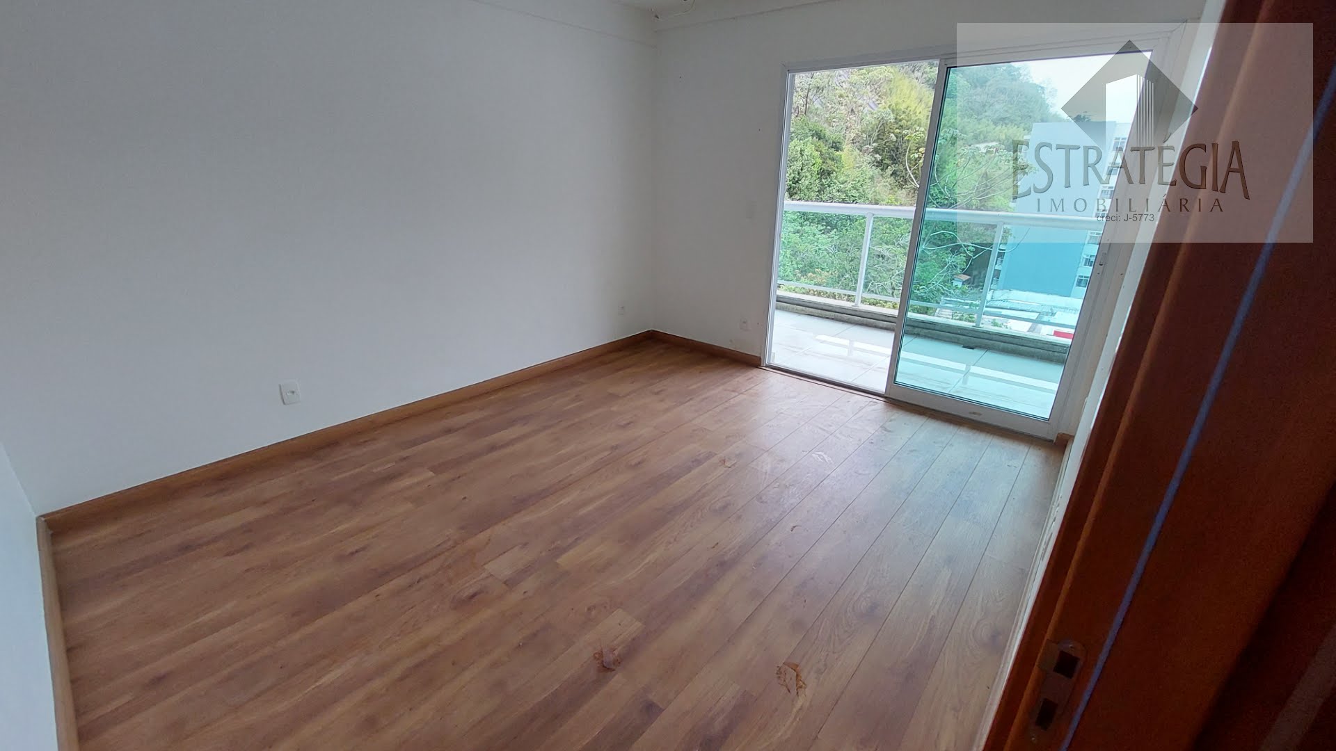 Apartamento à venda com 2 quartos, 1 suíte, 2 vagas e 110m² no Coronel Veiga, Petrópolis (RJ) — foto 17 de 19