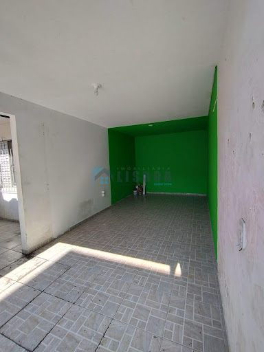 Casa com Sala Comercial em Forquilhinhas  -  São José