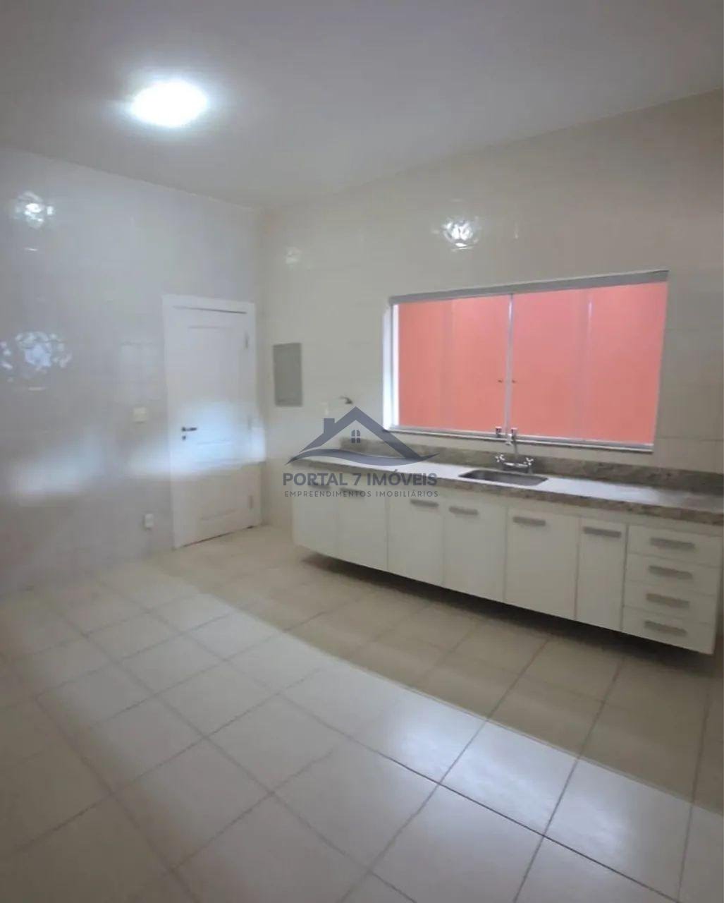Casa à venda com 2 quartos, 2 suítes, 4 vagas e 780m² no Santa Rita de Cassia, Sete Lagoas (MG) — foto 7 de 8