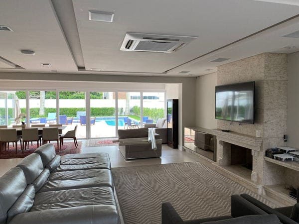 Casa à venda com 5 quartos, 5 suítes, 5 vagas e 940m² no Jurerê Internacional, Florianópolis (SC) — foto 25 de 29